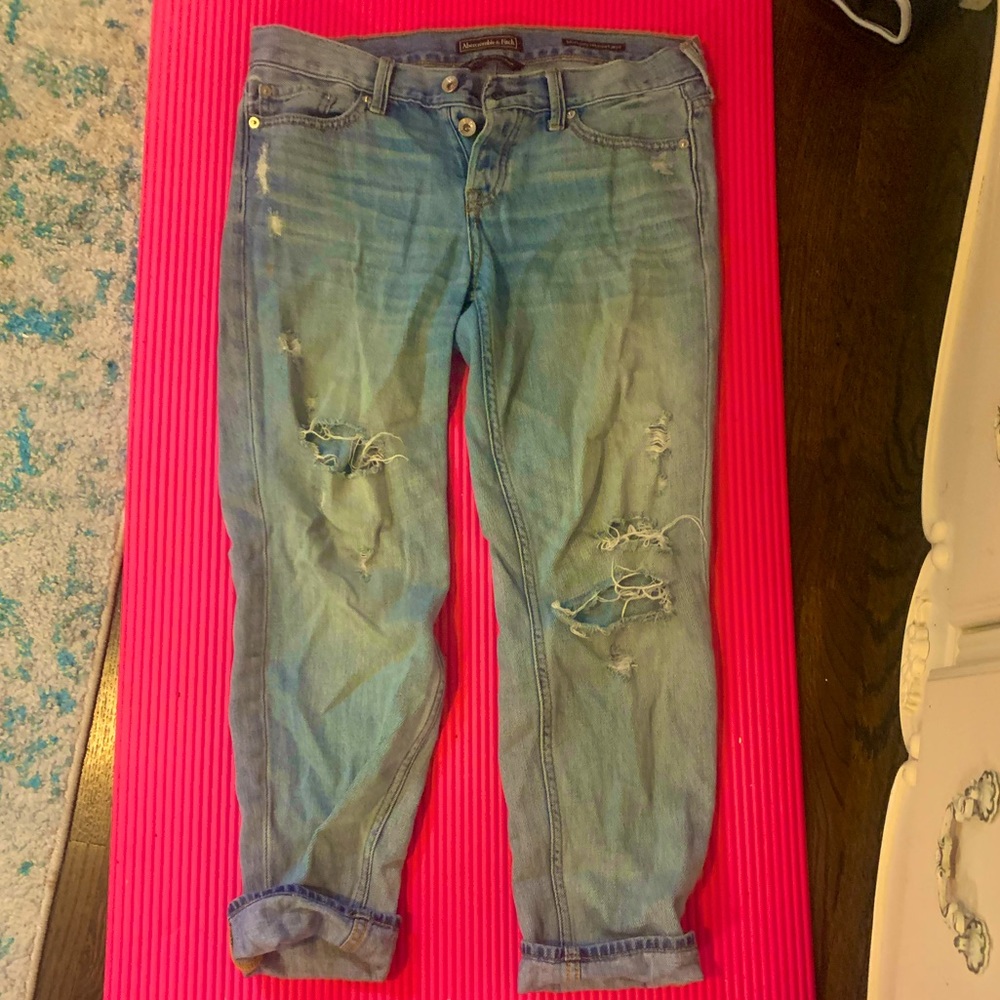 Abercrombie & Fitch Boyfriend Jeans